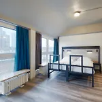 Hotel A&o Hauptbahnhof 2*