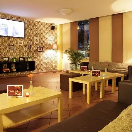 Hotel A&o Hauptbahnhof 2*
