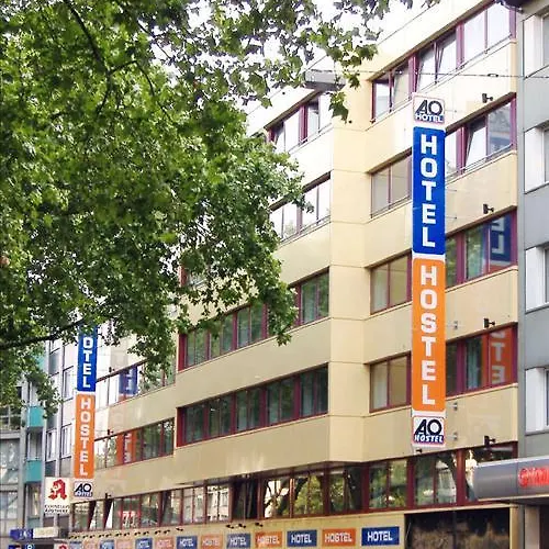 A&o杜塞尔多夫火车总站酒店 2*