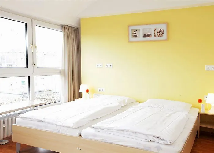 Otel A&o Hauptbahnhof 2*