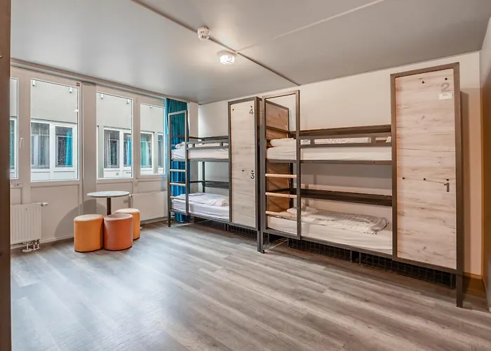 A&o Hauptbahnhof Otel 2*