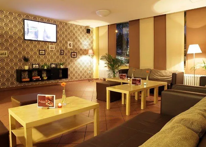 Otel A&o Hauptbahnhof 2*