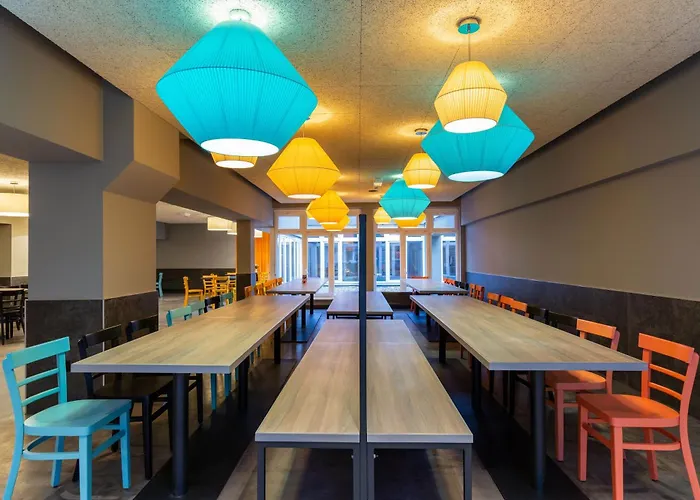 Otel A&o Hauptbahnhof 2*